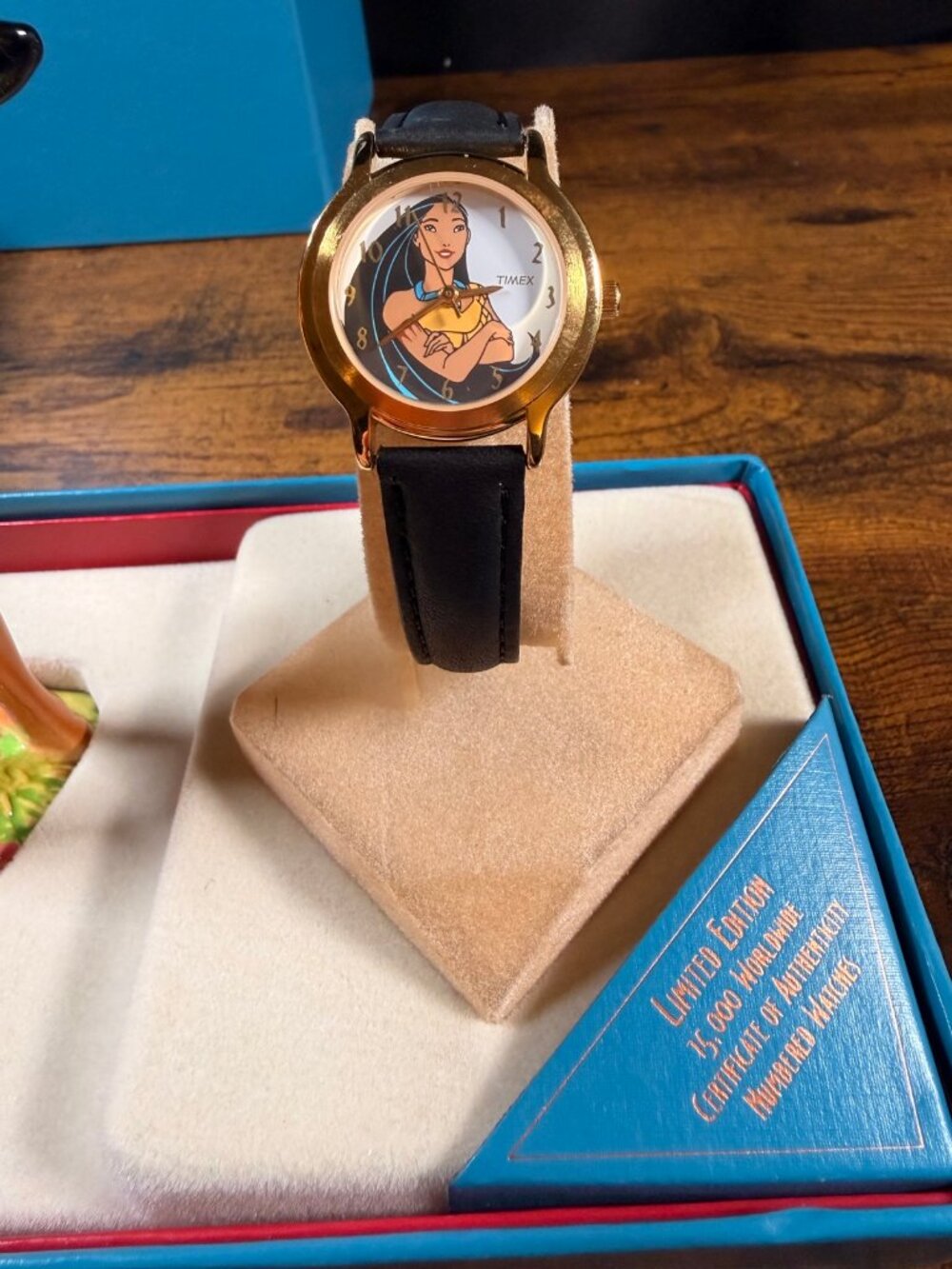 1995 Disney Pocahontas Timex Watch Figurine Limited Edition 2723/15000 Box COA